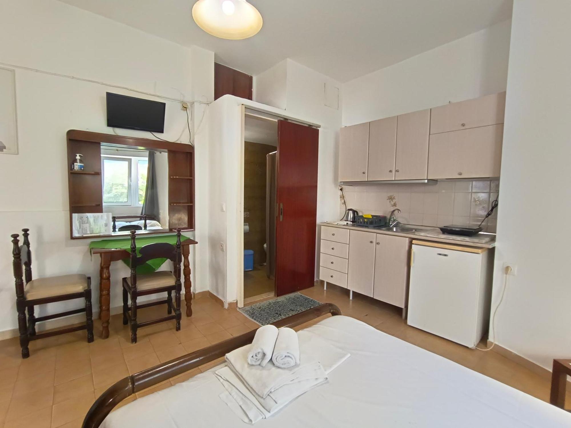 Albatross Apartments Amoudara Lasithiou エクステリア 写真